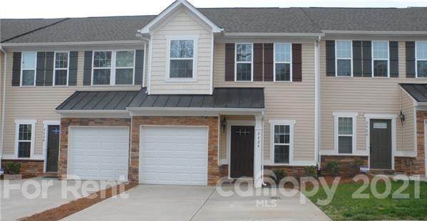 2424 Silverthorn Drive - Photo 1