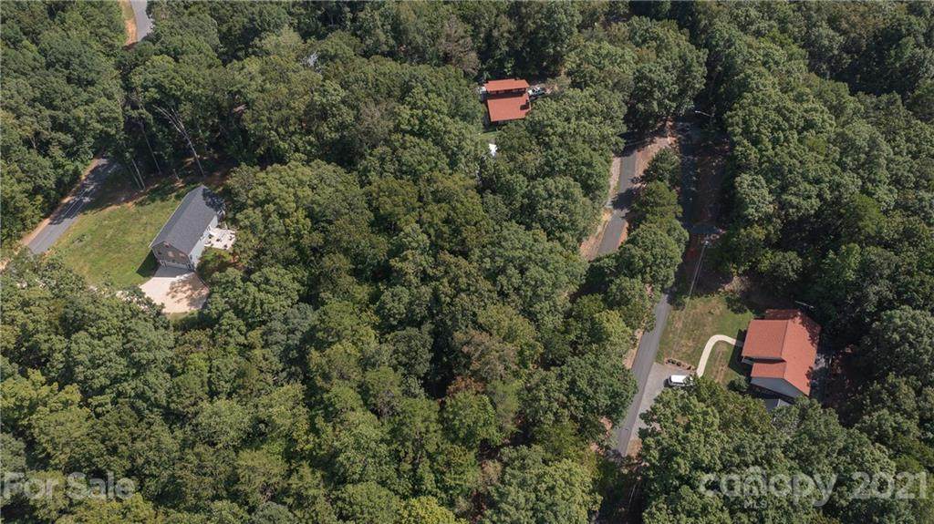 806 Woodrun Drive - Photo 1
