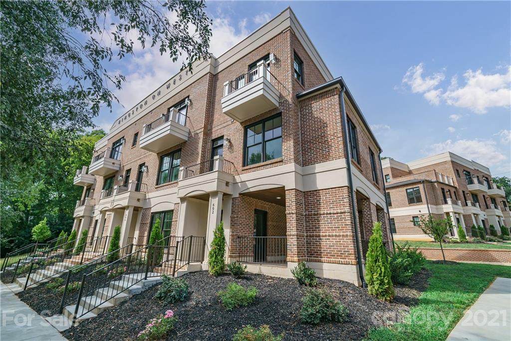 610 West Boulevard - Photo 1