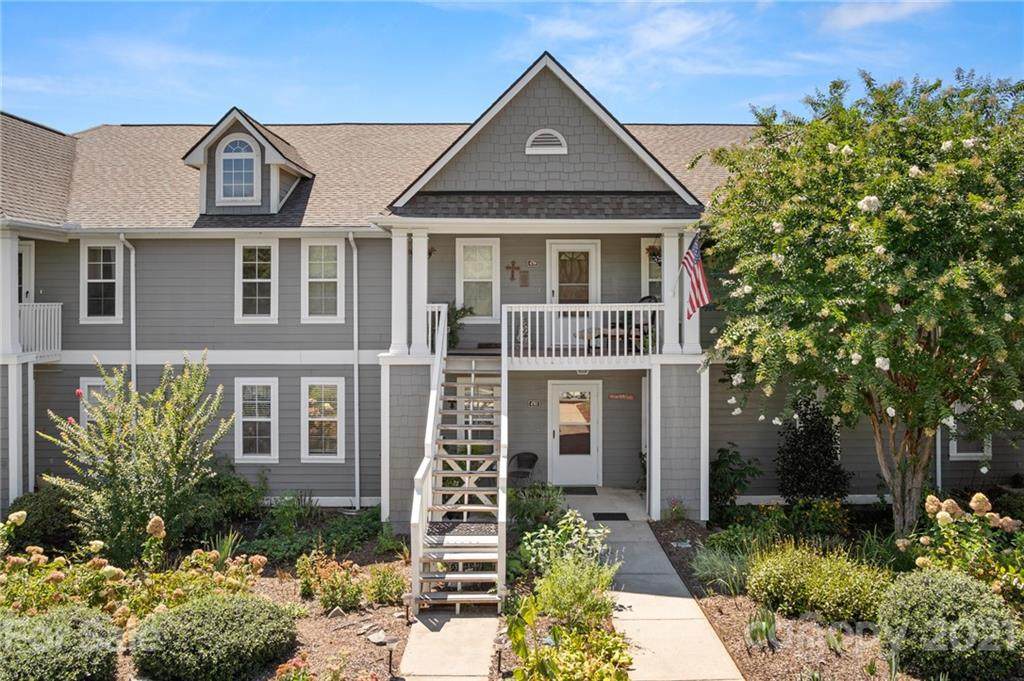 4704 Breakers Lane - Photo 1