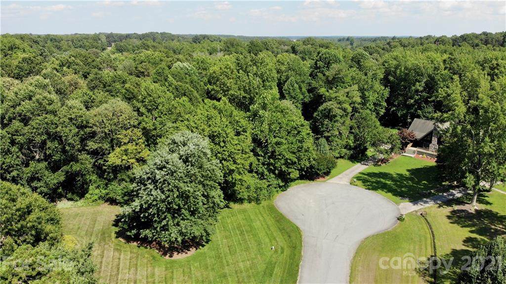 2403 Hunters Ridge Drive - Photo 1