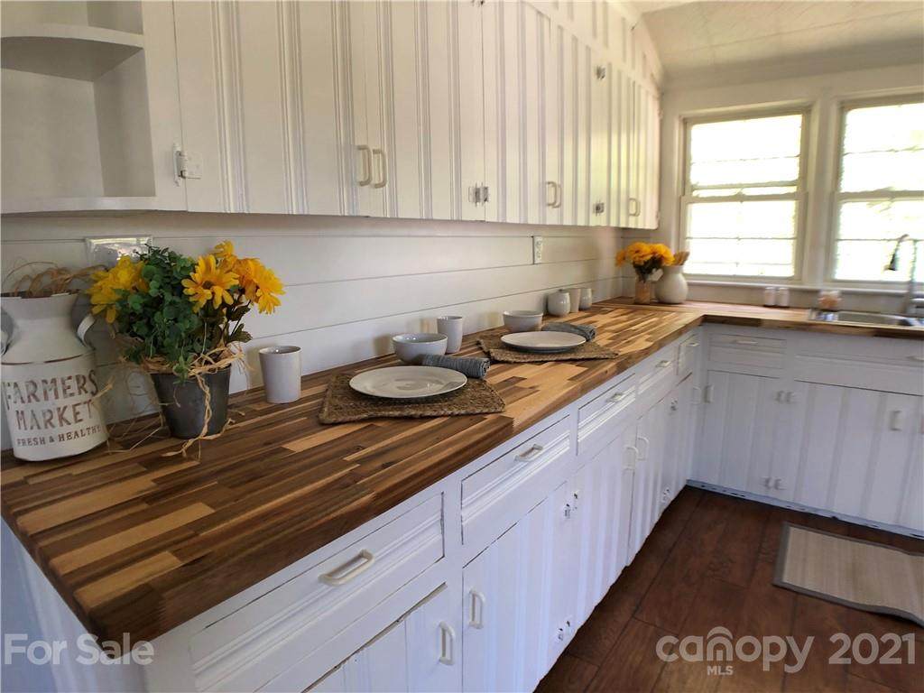 1539 Hands Mill Highway - Photo 1