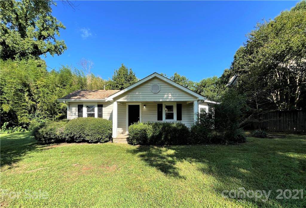 621 Peachtree Road - Photo 1