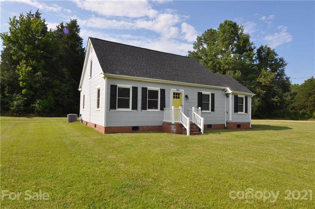 745 Lancaster Street - Photo 1