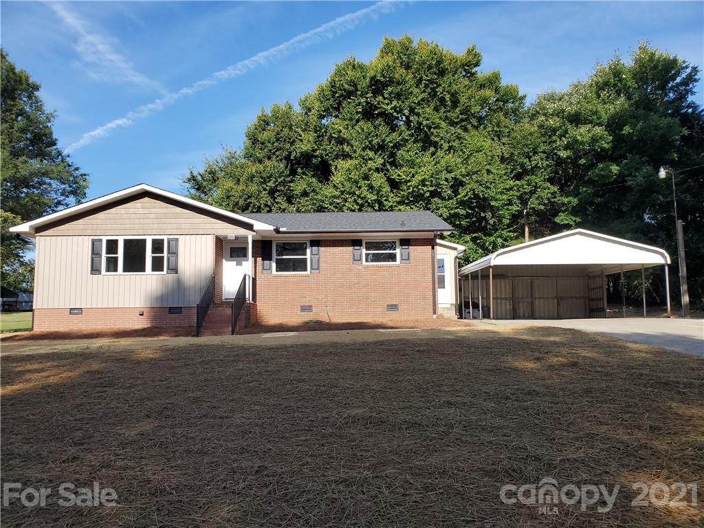 220 Enochville Avenue - Photo 1