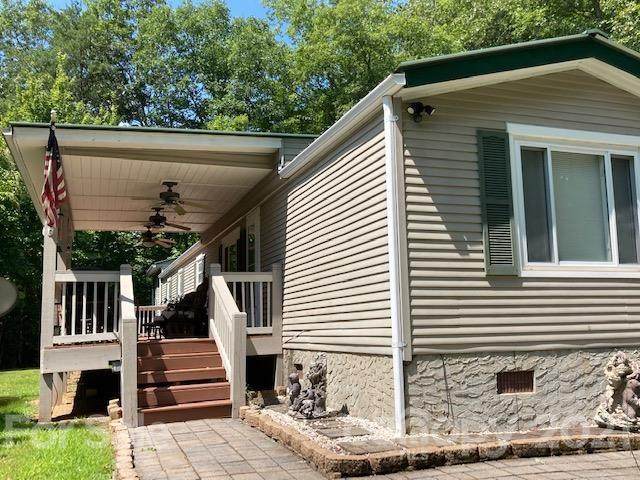 185 Ramblewood Drive - Photo 1