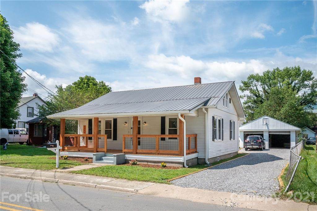 1226 Brown Avenue - Photo 1