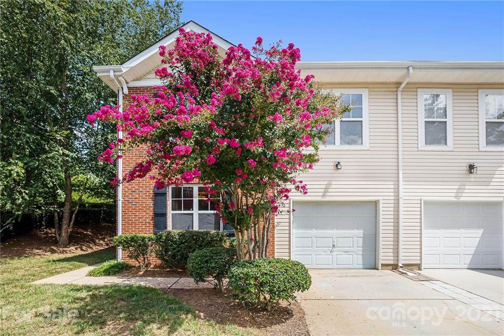 10815 Princeton Village Drive - Photo 1
