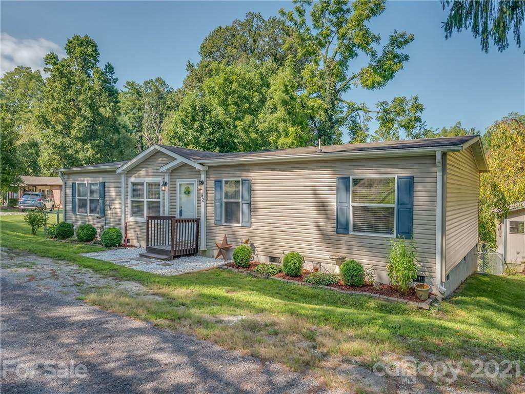 82 Sycamore Circle - Photo 1