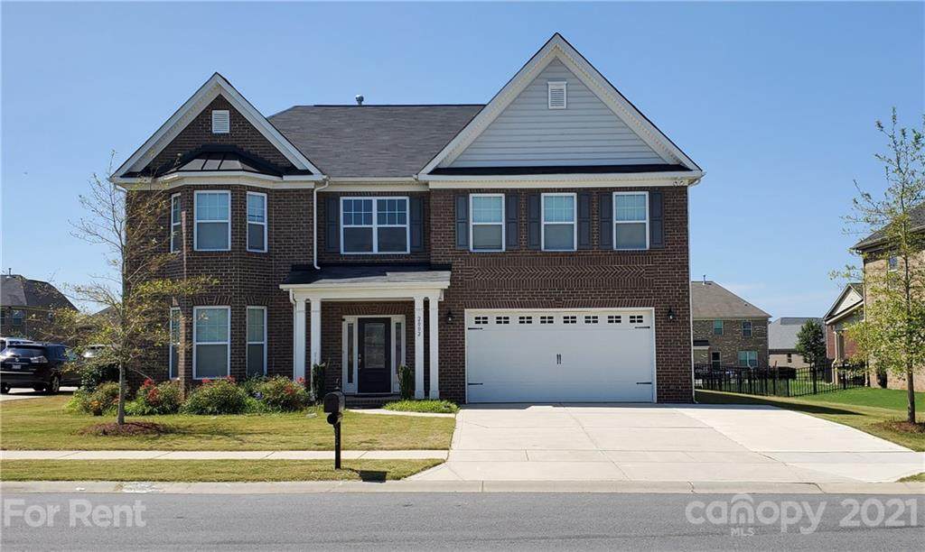 2002 Clover Hill - Photo 1