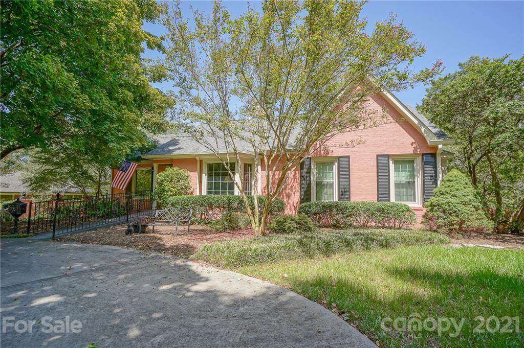 610 Mahaley Avenue - Photo 1