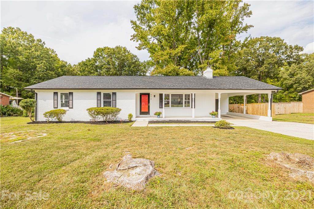 370 Vineyard Drive - Photo 1