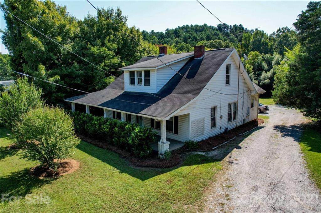 913 Battleground Avenue - Photo 1