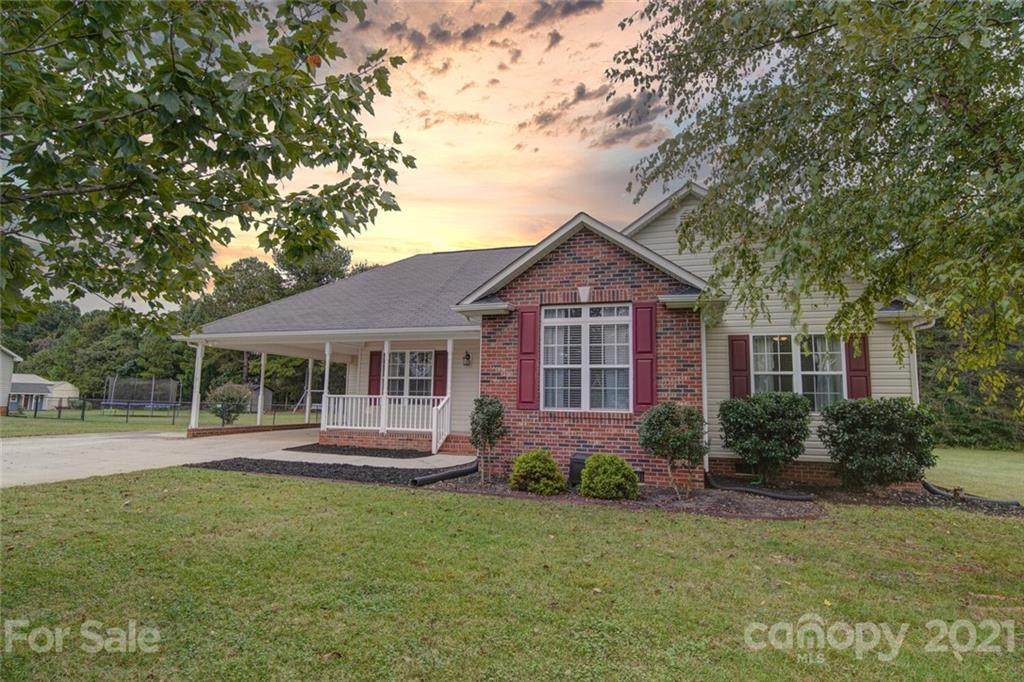 9008 Davis Creek Court - Photo 1