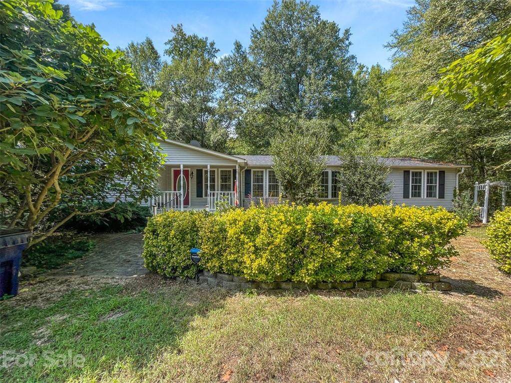 8712 Maggie Robinson Road - Photo 1