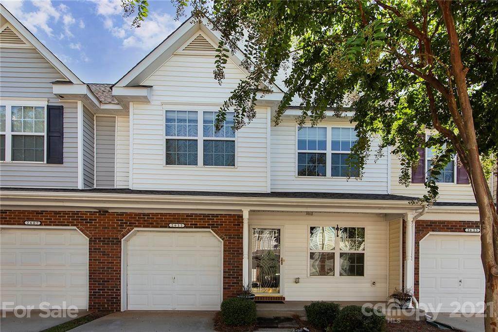 2611 Bardwell Avenue - Photo 1