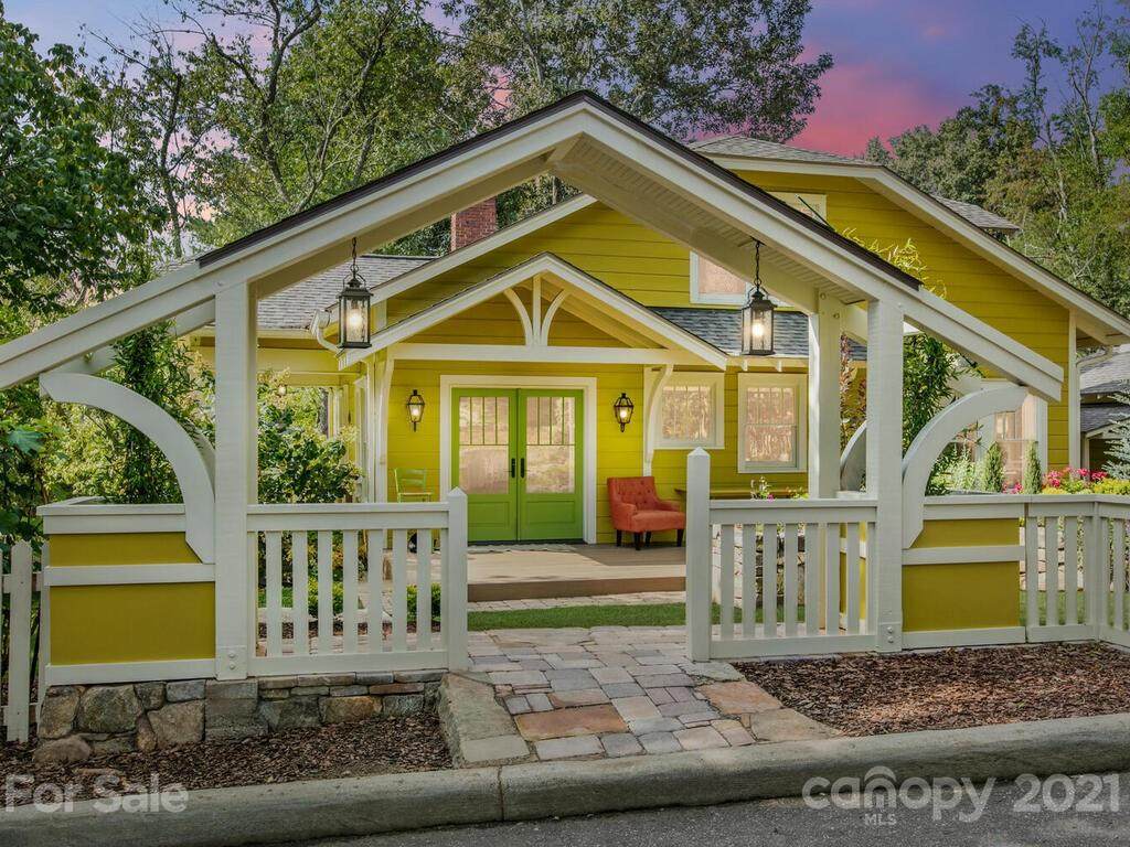 27 Fenner Avenue - Photo 1