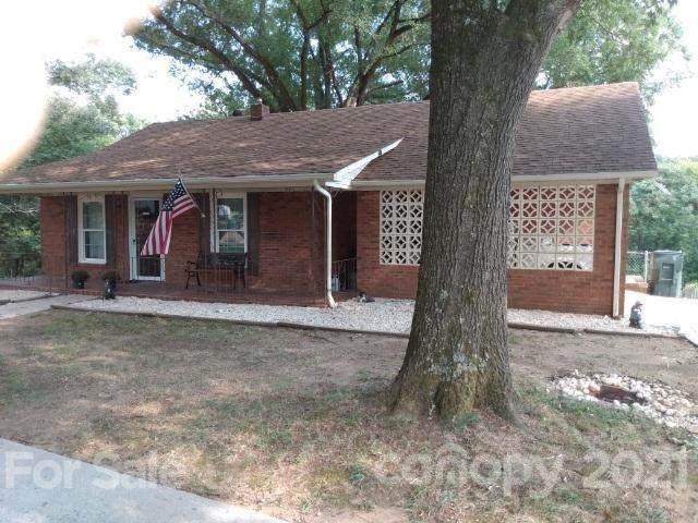 388 Cameron Avenue - Photo 1