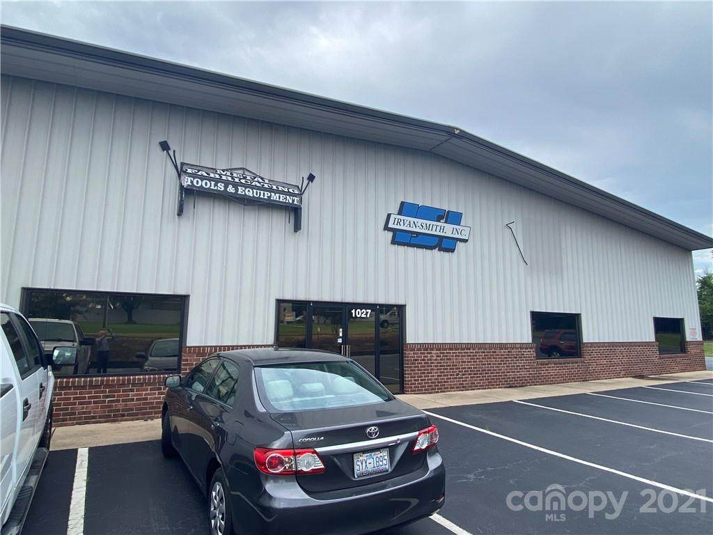 1027 Central Drive - Photo 1