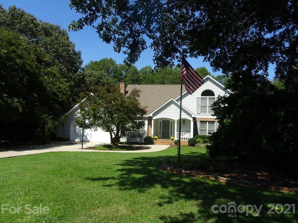 125 Johns Pond Lane - Photo 1