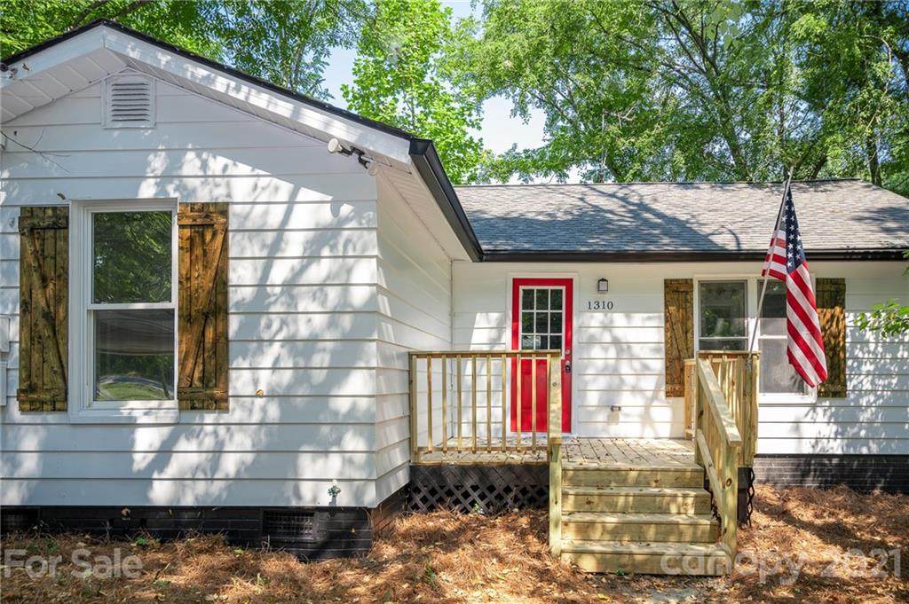 1310 Meadow Avenue - Photo 1
