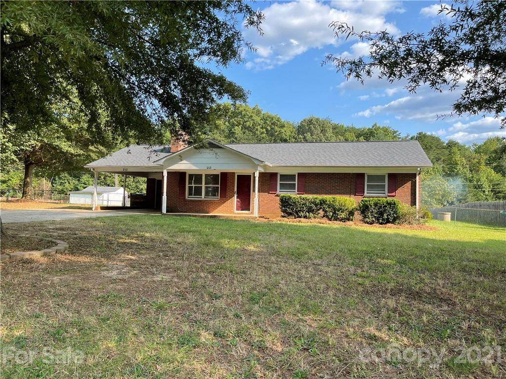 213 Mcmillian Heights Road - Photo 1