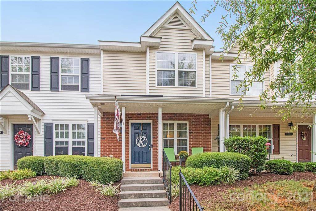 111 Forester Street - Photo 1