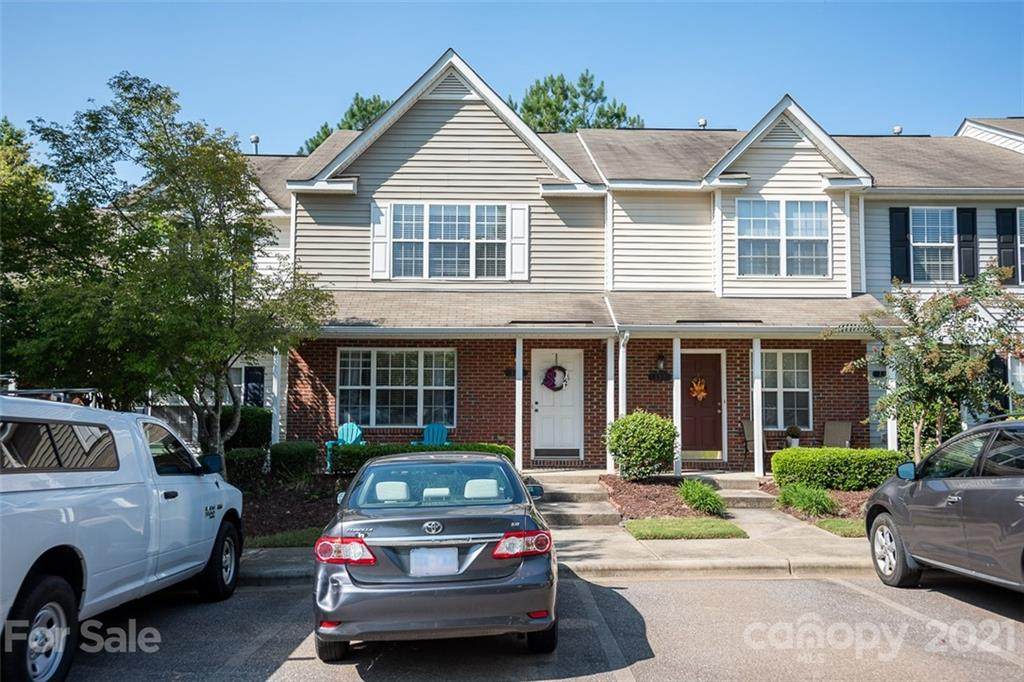 131 Delargy Circle - Photo 1