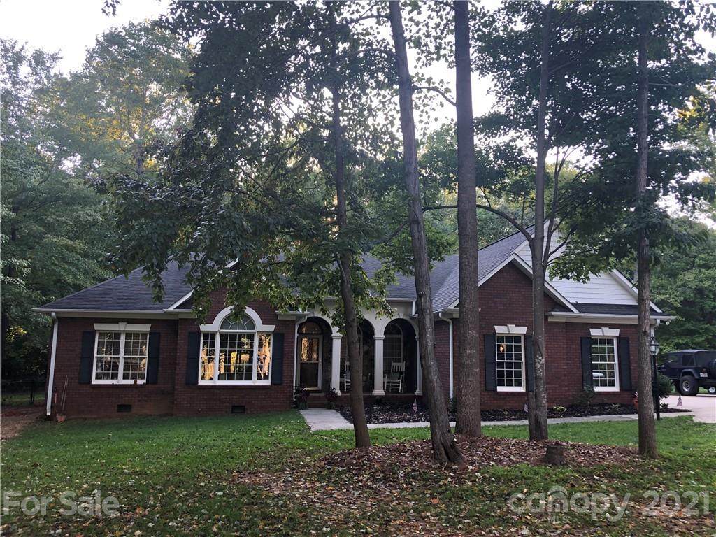 1014 Perth Road - Photo 1