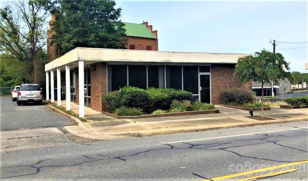 609 Main Street - Photo 1