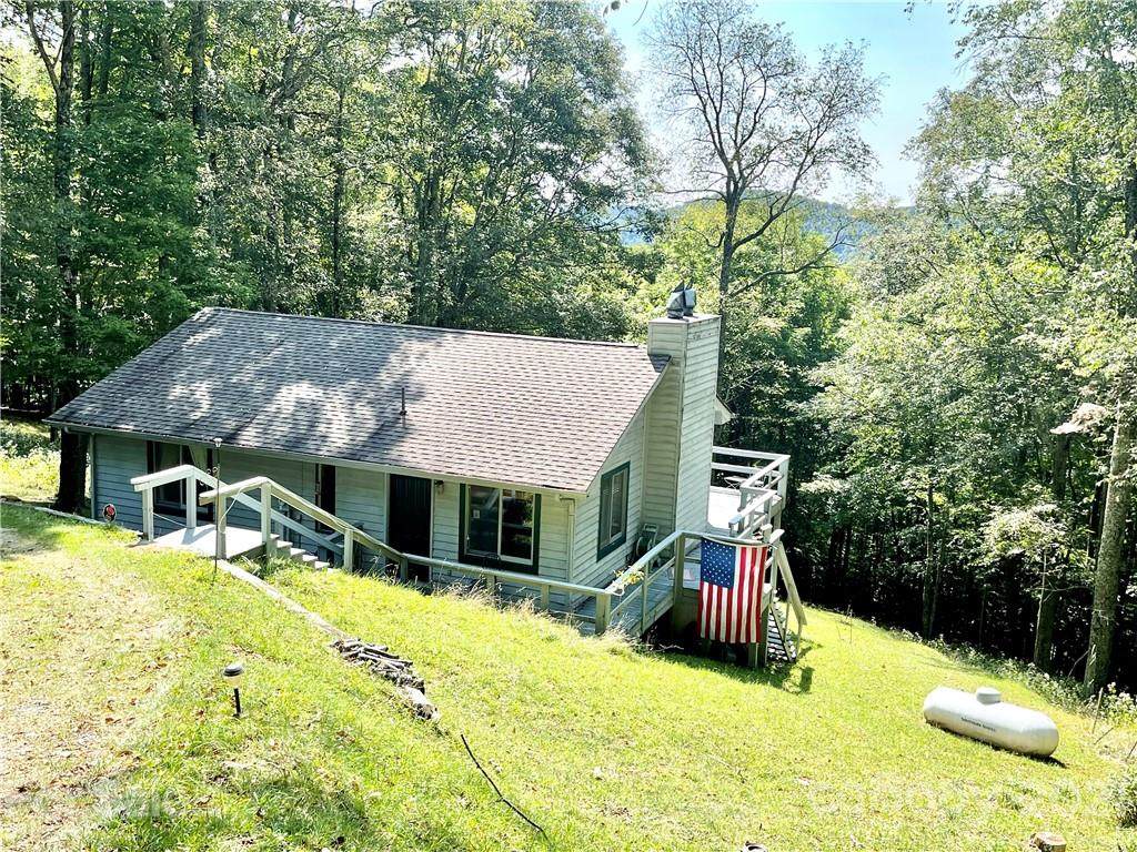 582 Trillium Lane - Photo 1