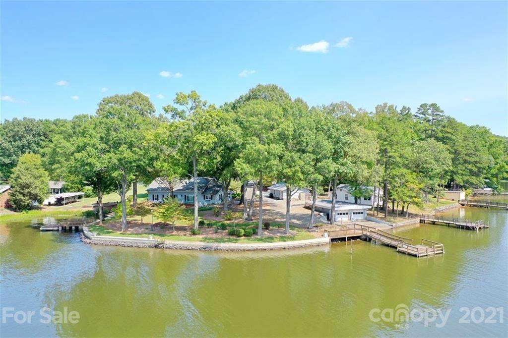1541 Shoreline Drive - Photo 1