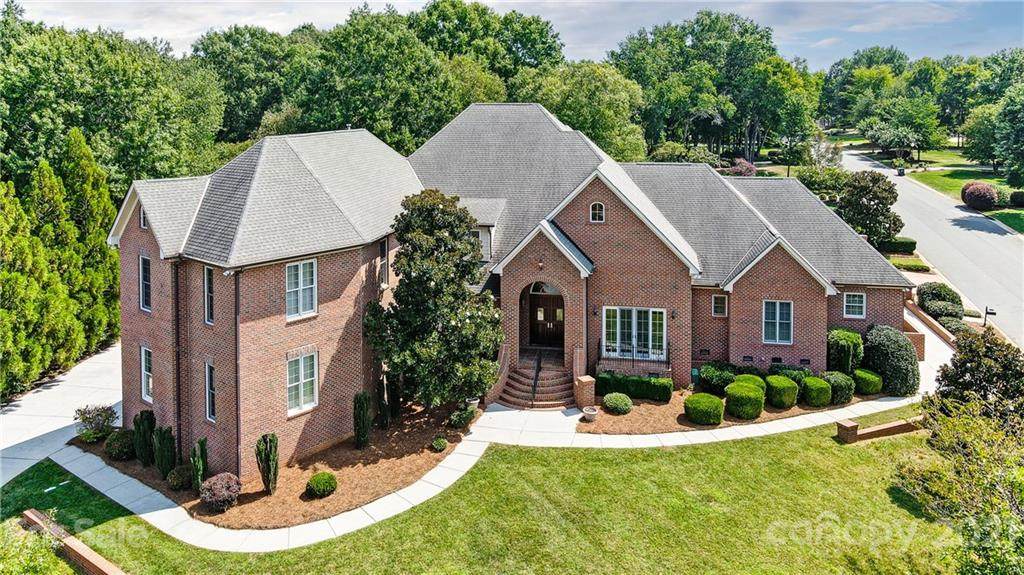 8710 Calumet Farms Drive - Photo 1
