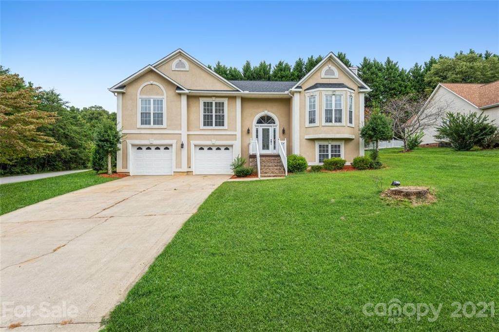 907 42nd Avenue Lane - Photo 1