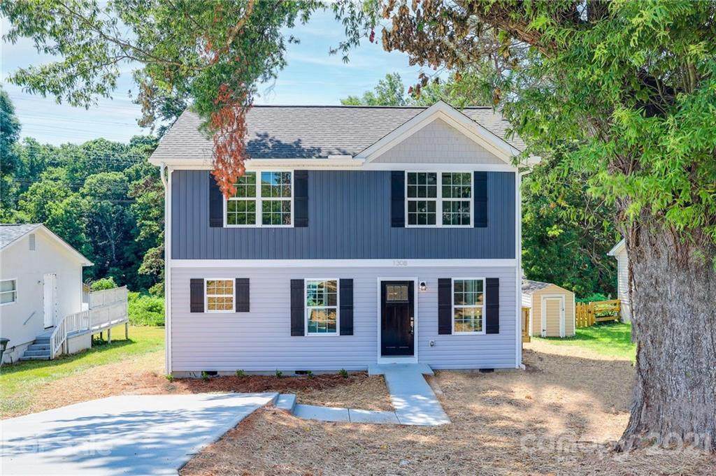 305 Howell Street - Photo 1