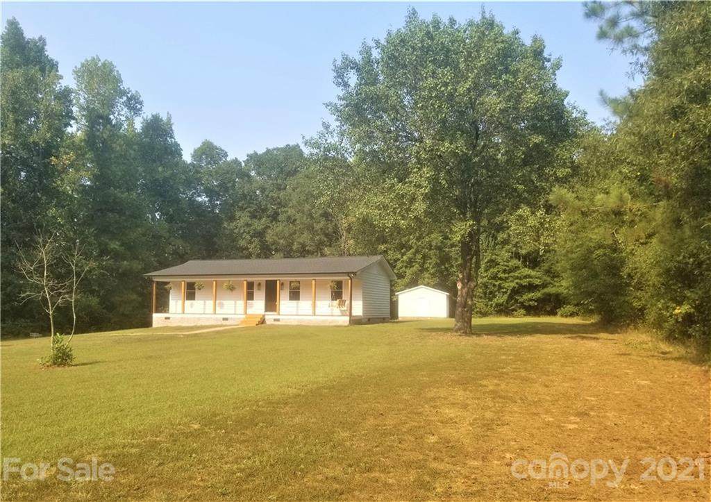 158 Oaktree Lane - Photo 1