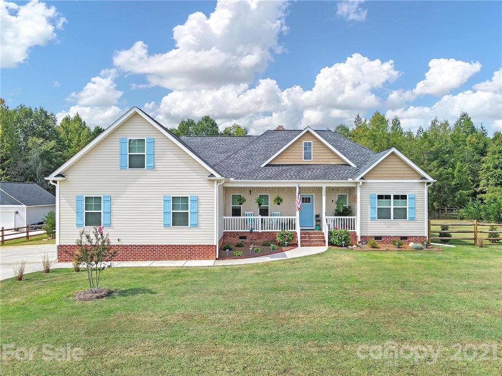 2536 Moon Creek Lane - Photo 1