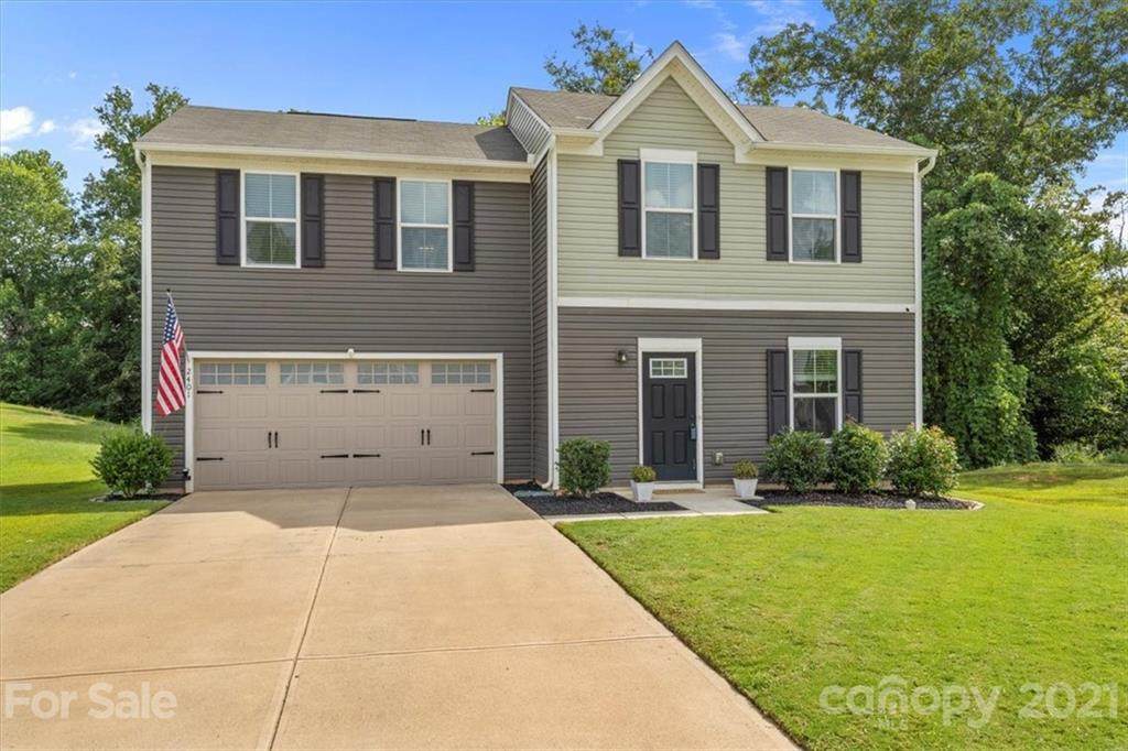 2401 Everton Circle - Photo 1
