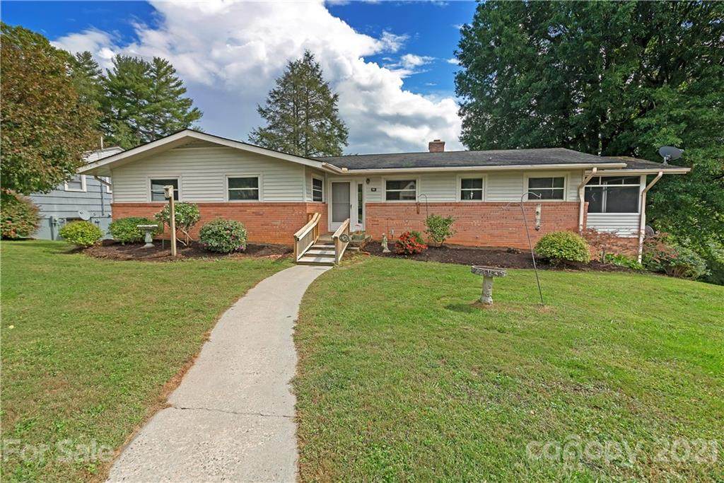 98 Hawthorne Drive - Photo 1