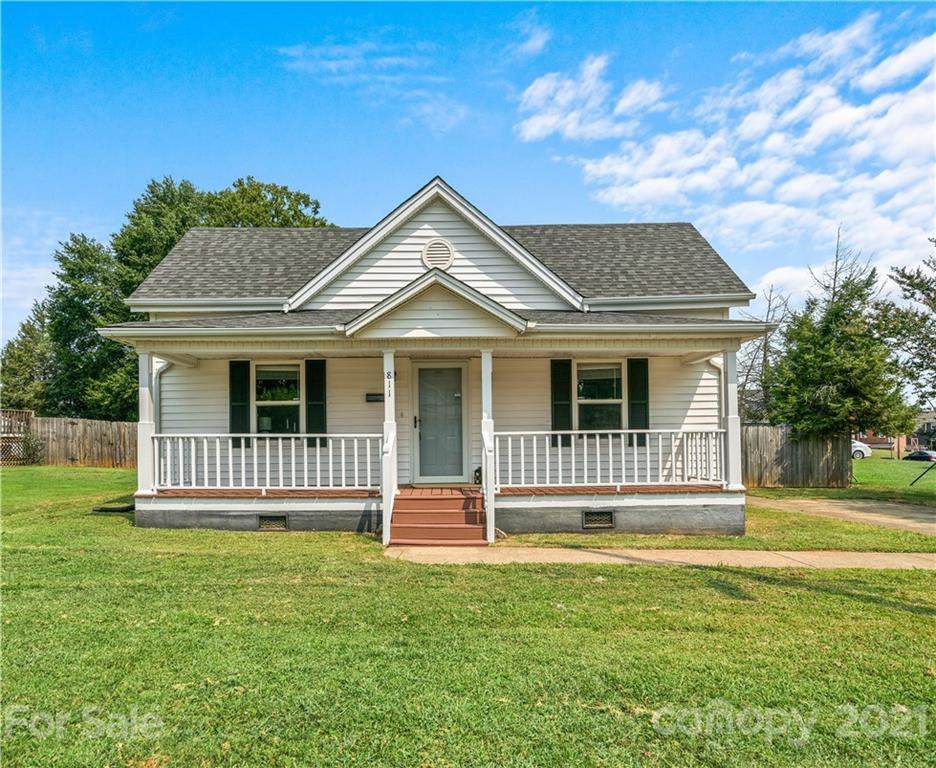 811 Brook Street - Photo 1
