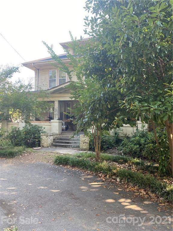 611 Warren Street - Photo 1