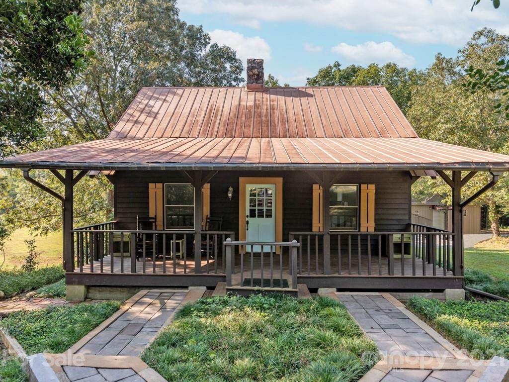 5407 Davis Road - Photo 1