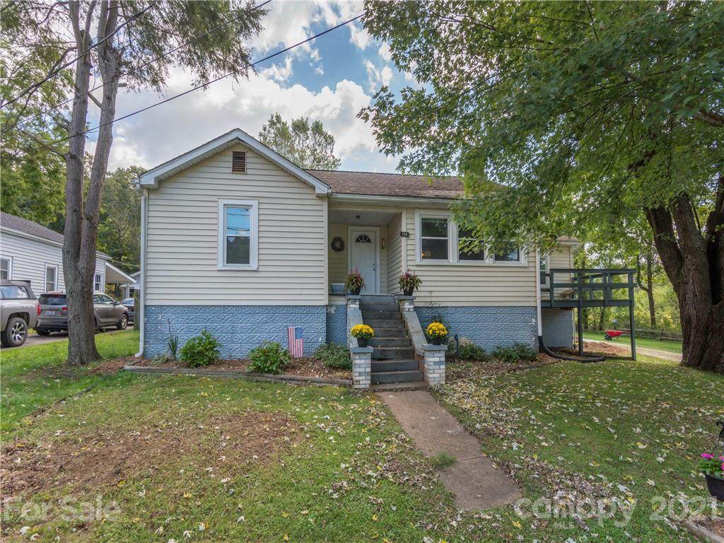 136 Spencer Street - Photo 1