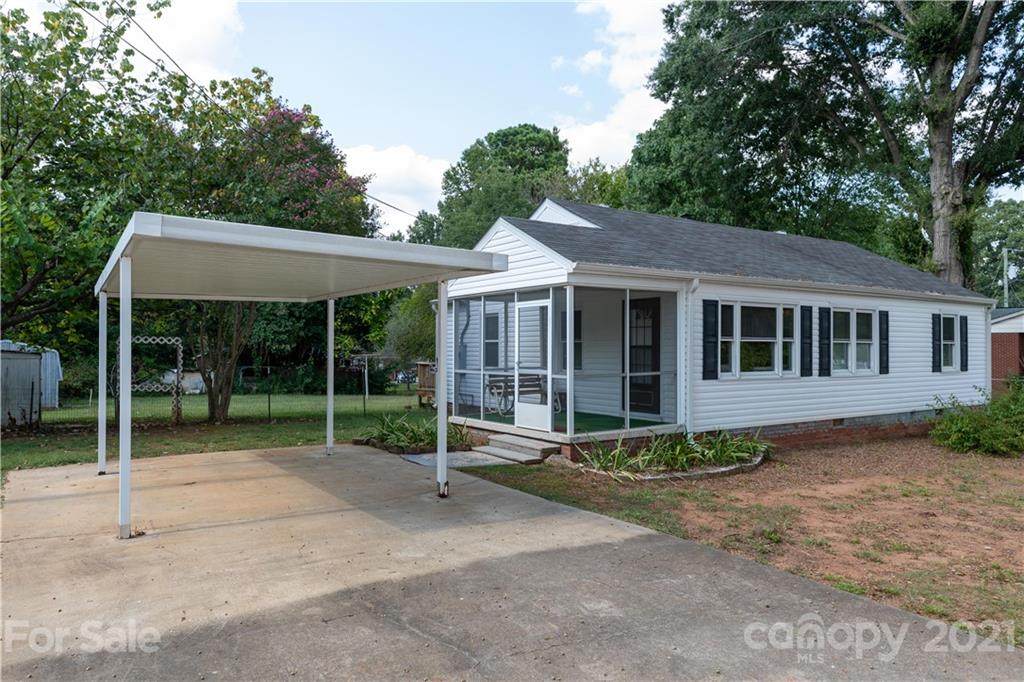 263 Twin Lakes Road - Photo 1