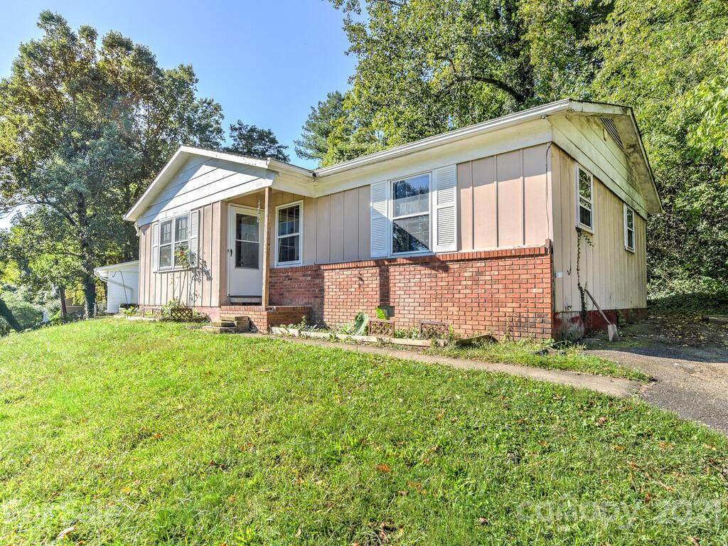 127 Wyatt Street - Photo 1