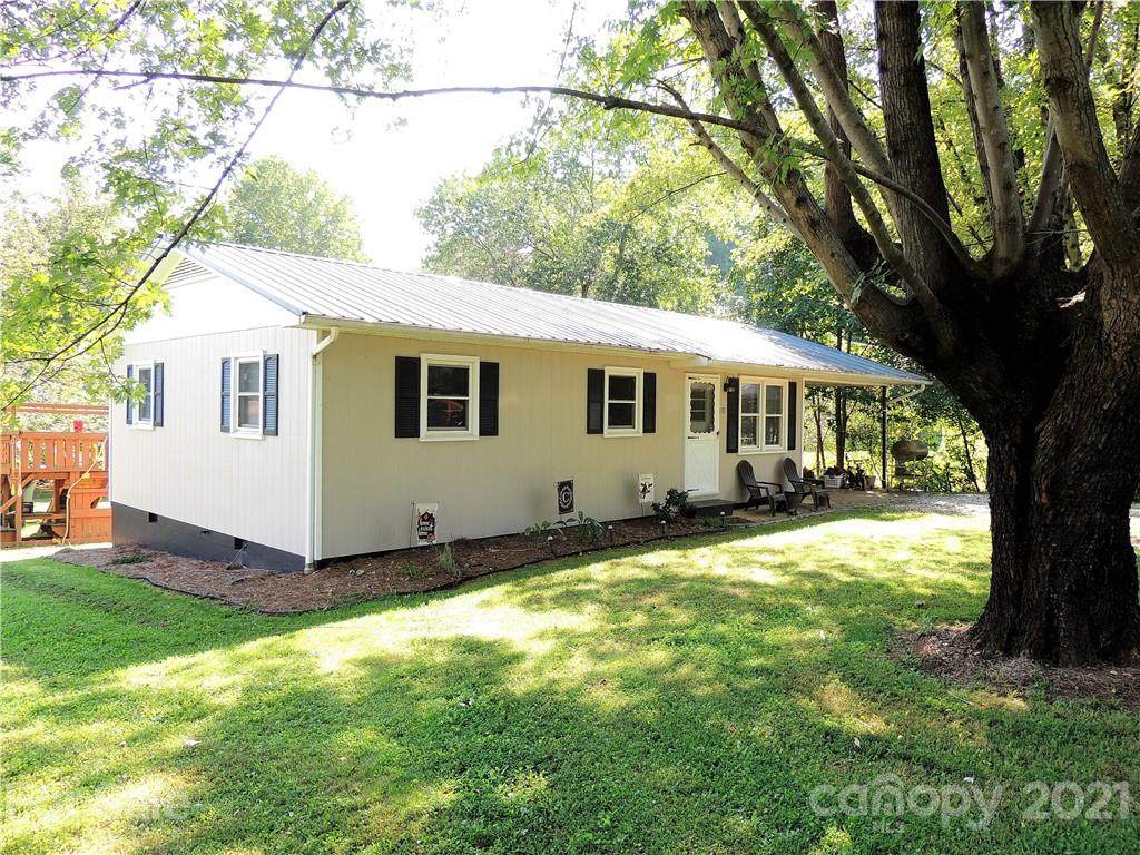 133 Meadow Brook Lane - Photo 1