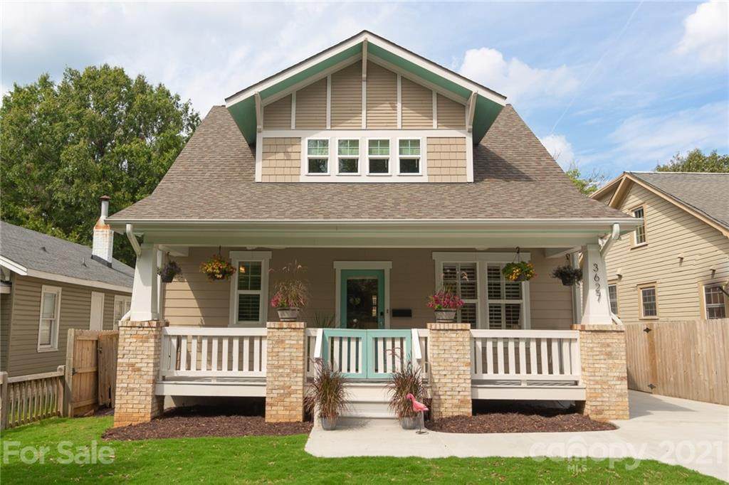 3627 Oakwood Avenue - Photo 1