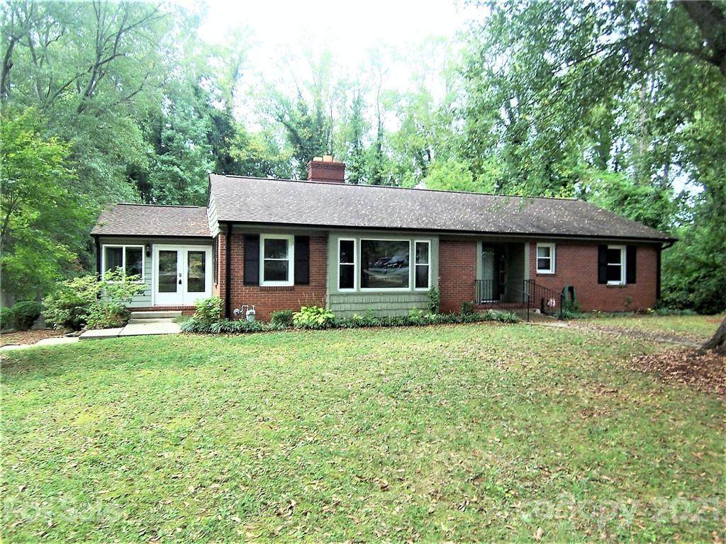 600 Westover Terrace - Photo 1