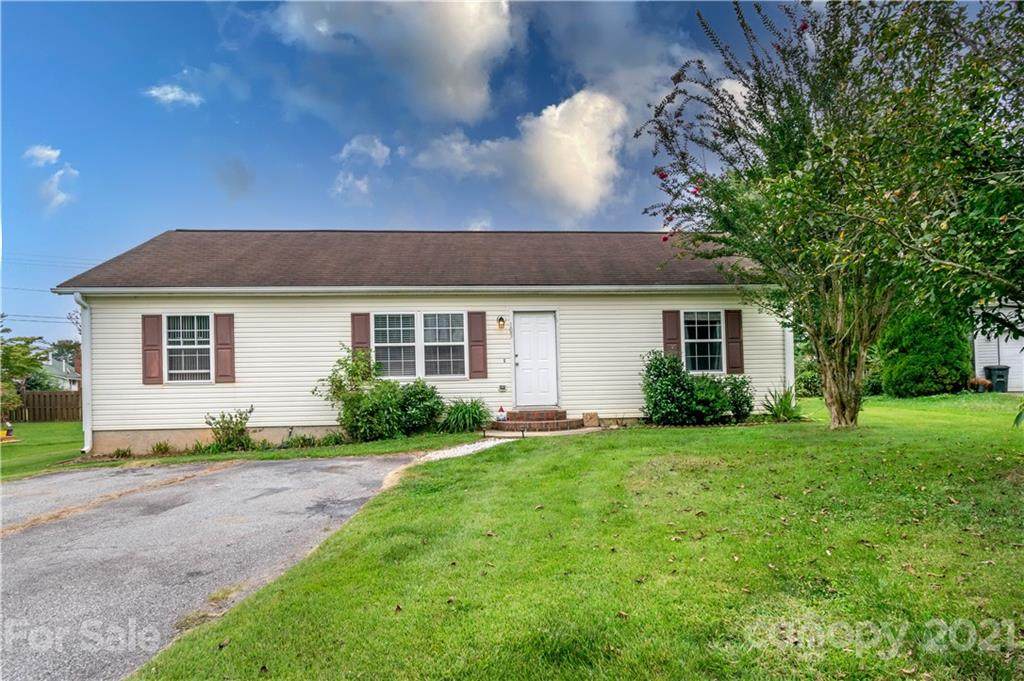 103 Sharons Way - Photo 1