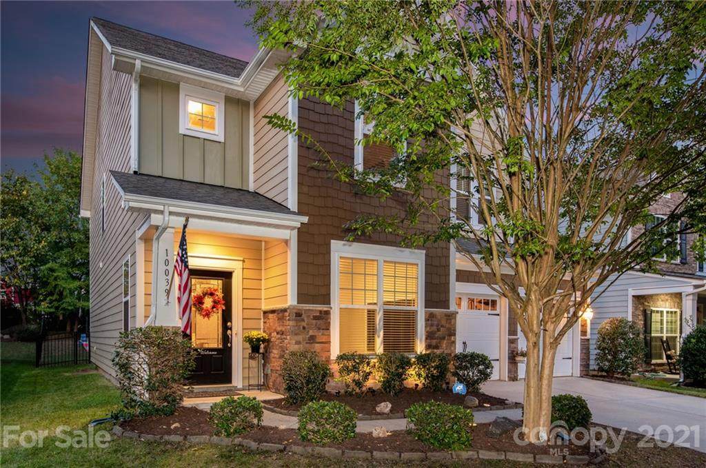 10039 Elizabeth Crest Lane - Photo 1